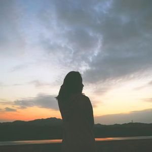 《古庭院雨落故人思》❤电子派对-EMO-国风