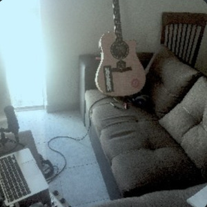 Anymore (Versión acústica)