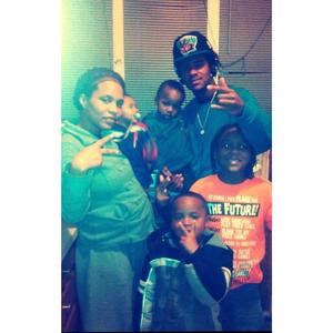 Trenchs (feat. Yung Trill)