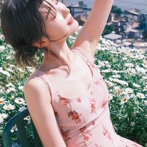 桥下流水哗啦啦