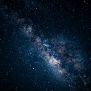 夜太深