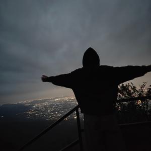 思念一个荒废的名字