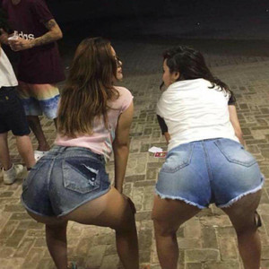 Vem por cima na Cavalgada X Essa novinha é cavalona