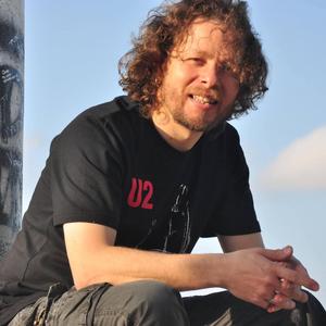 Zamba para un bohemio guitarrero