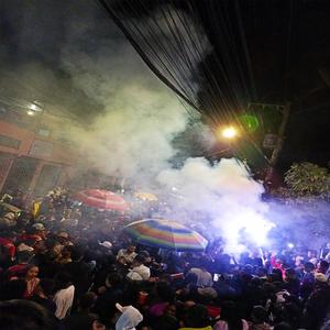 Mtg Toma sentando com raiva