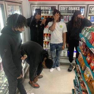 Dragging (feat. Lildoit)