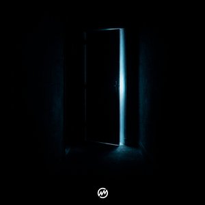 La Puerta Entreabierta