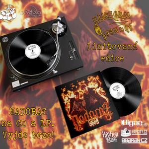 Všichni mají nabito