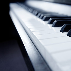 你（翻自 胡碧乔）