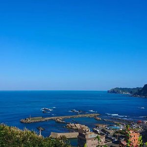 你眼里有片海，却对我已无浪