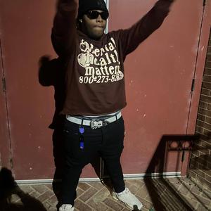 Dawgshit (feat. Buck James)