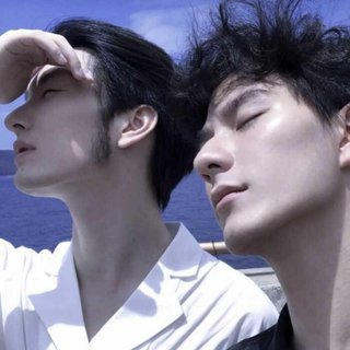 有时生活给你苦难，是在铺垫浪漫