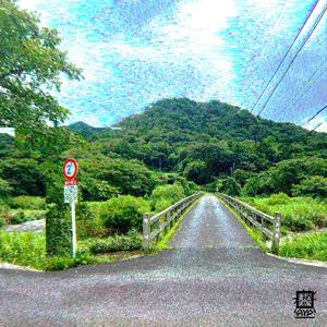 赤いとんがりコーン