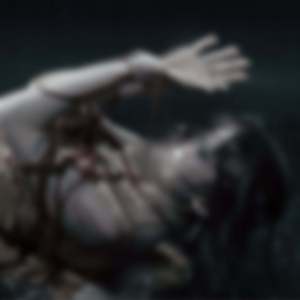 Каплями Крови