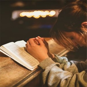 La oración que derriba cualquier espíritu maligno