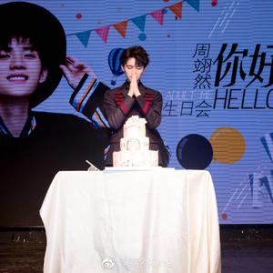 单恋 【周翊然】（翻自 陆虎）