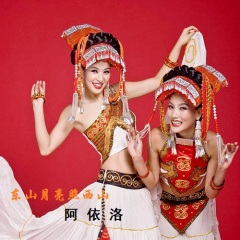 东山月亮照西山