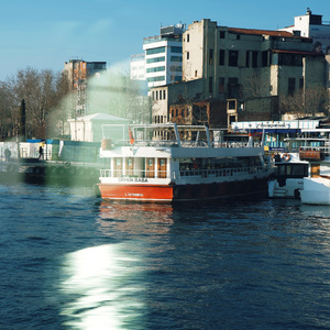 看清镜子里的自己