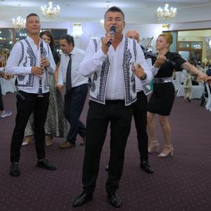 Fata mea azi esti mireasa