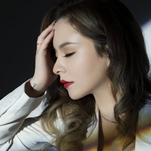 Ey hayat（作词作曲:Kudirat）