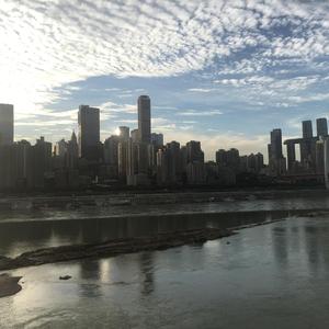 刘婆婆你莫紧到笑