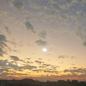 我的忧伤是无穷尽的莫比乌斯环