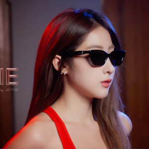 [Cover] Yoko Apasra - มากกว่าที่รัก (More Than Words) [Original by Emi Thasorn].mp3