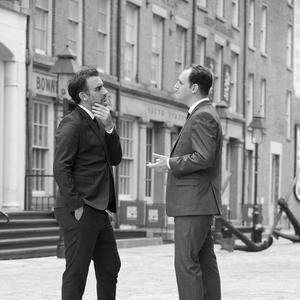 Divina (feat. Emiliano Messiez)