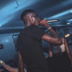 Favela (feat. Yakstrike & Bless)