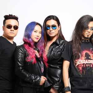 北京不靠谱乐队-独自飞翔