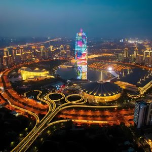 郑州未完成的诗