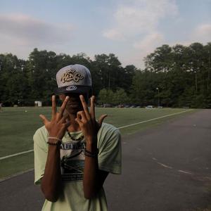 IDGAF (feat. ThatBoiiTayy)