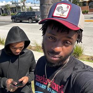 Toot it Up (feat. Bambino)