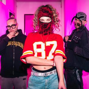 Bejby (feat. C.H.L.E.B.K.O)