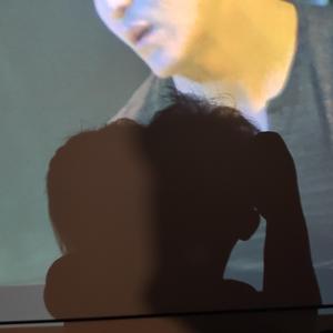 两条相交的平行线