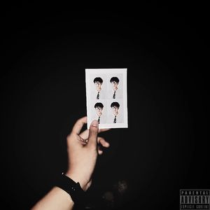 我们曾说难舍难离再抱紧些