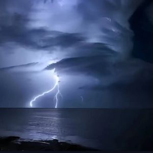 侧脸(那年分开的太仓促了)