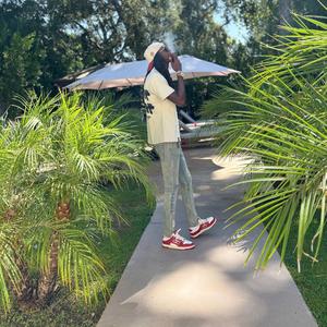 Exotic (feat. Yung hood)