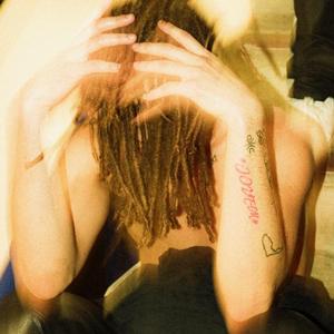 Diffrent (feat. Boohmii)