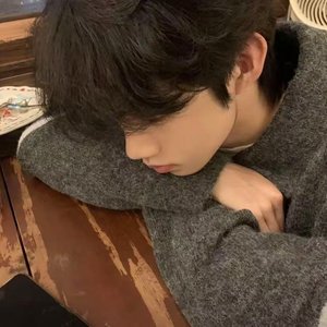 你退出我的世界，却还占据我的记忆