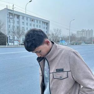 Ahtur Bilikim 伴奏