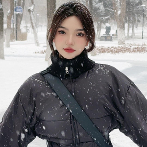 你看你看月亮的脸