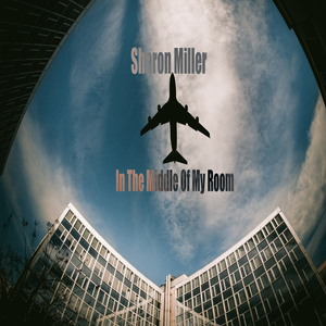 She Knows She's a Gold Digger