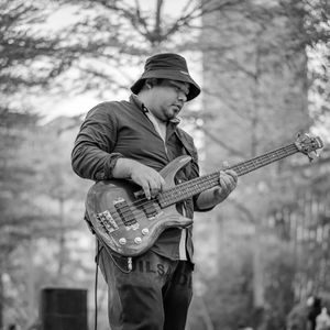 我问月亮啊月亮 伴奏