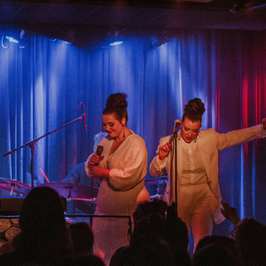 Siellä he tanssivat