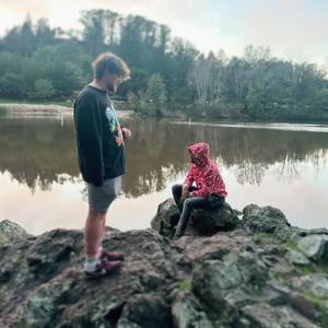 Damu (feat. AddieSteri)