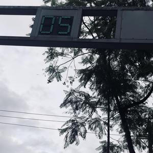 喷泉（翻自 ZzHhOoUuZzHhAaNnGgYu）