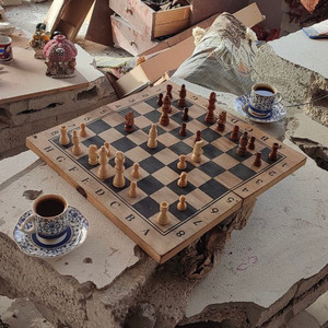 wer glaubst du ist der feind?