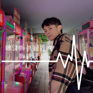 淡黄的长裙蓬松的头发-黑化版