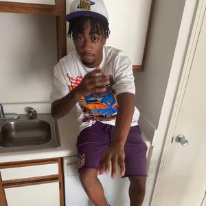 MobilePhone (feat. Kv)